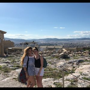 Meet your Posher, Elizabeth